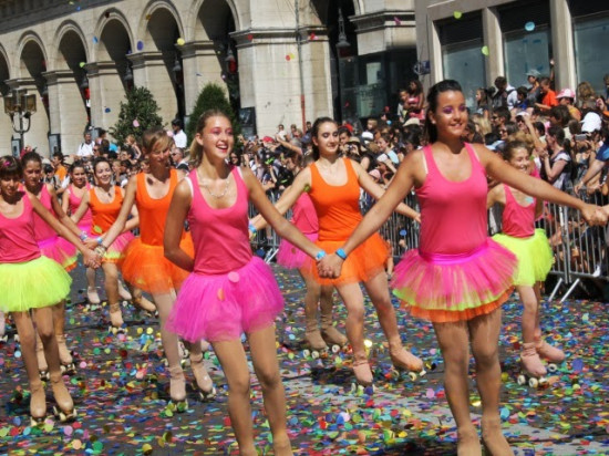 Défilé de la Biennale de la Danse : 4500 danseurs réunis pour une première à Gerland