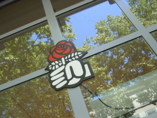 Villeurbanne : ils étaient en train de murer le local de la section PS