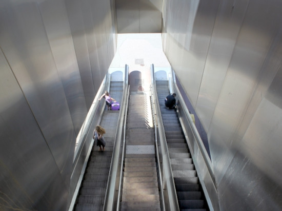 Un h&eacute;licopt&egrave;re d&eacute;ploy&eacute; au-dessus de Perrache apr&egrave;s une alerte au colis suspect