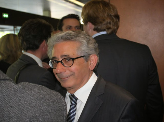 Le maire de Mions se marie, l'opposition dénonce l'achat d'un tapis rouge