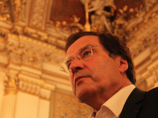 Réduction des déficits : Pierre-Alain Muet soutient le gouvernement