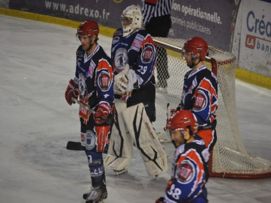 Hockey : le LHC s'incline face à Morzine Hockey : le LHC s'incline face à Morzine