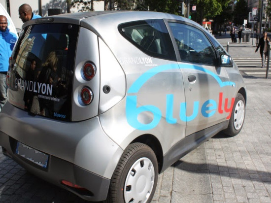 A Lyon, Bluely souffle sa première bougie