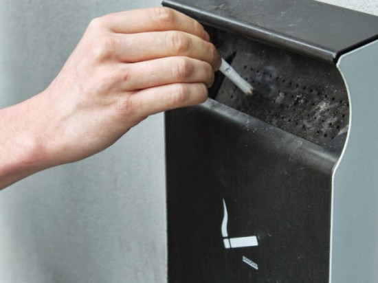 Lyon : ils lui réclament une cigarette puis lui fracturent la cheville Lyon : ils lui réclament une cigarette puis lui fracturent la cheville