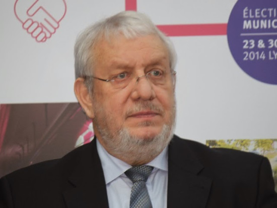 Lyon : les "cumulus" derrière Macron