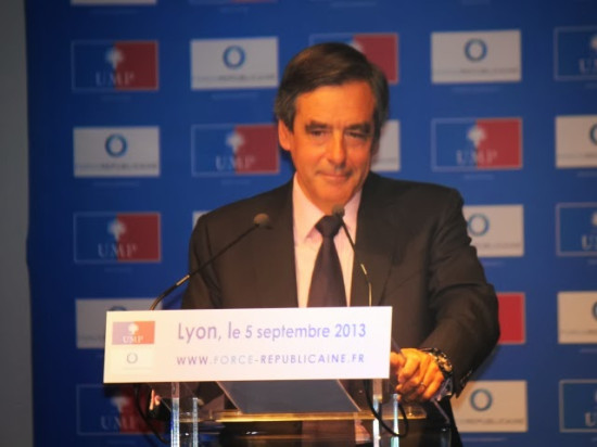 Primaire : François Fillon à Lyon pour son premier meeting d'entre-deux-tours Primaire : François Fillon à Lyon pour son premier meeting d'entre-deux-tours