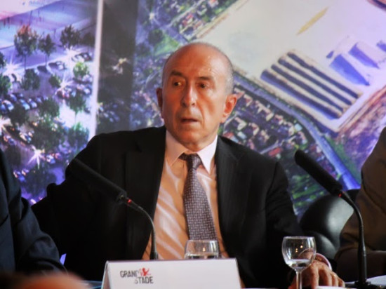 Période d'essai du CDI : Collomb persiste mais ne convainc toujours pas