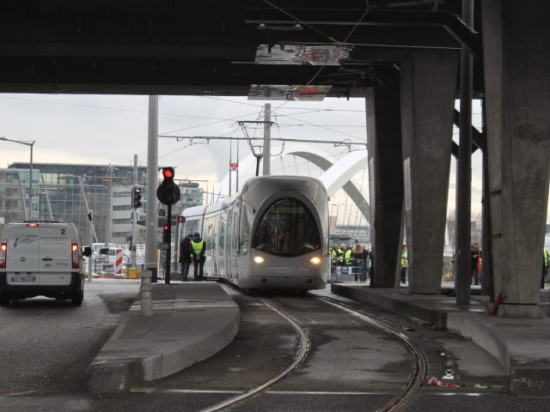 Lyon : Incident sur le tramway et le RhônExpress (MàJ) Lyon : Incident sur le tramway et le RhônExpress (MàJ)