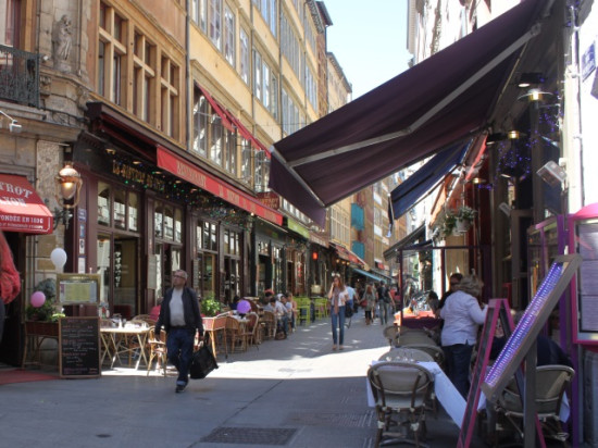 Lyon : violente bagarre à coups de bouteilles rue Mercière