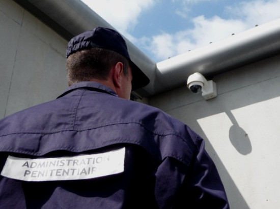 Evadé du Vinatier, il menace de faire exploser l'hôpital psychiatrique Evadé du Vinatier, il menace de faire exploser l'hôpital psychiatrique