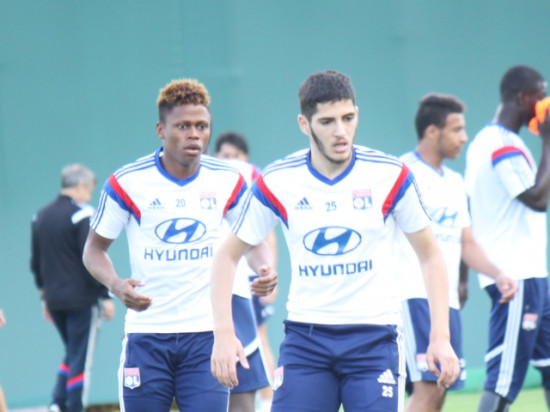 OL : Njie et Benzia finalement transférés tous les deux ?