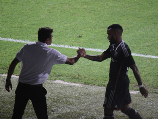Lacazette ramène l'OL aux premières loges Lacazette ramène l'OL aux premières loges