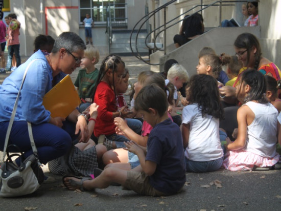 Une délégation rhodanienne à la conférence nationale pour l'abrogation de la réforme des rythmes scolaires Une délégation rhodanienne à la conférence nationale pour l'abrogation de la réforme des rythmes scolaires