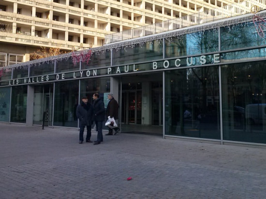 Un employé des Halles de Lyon mis à pied pour antisémitisme