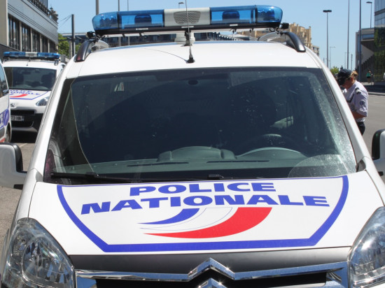 A Lyon, trois mineurs agressent des policiers