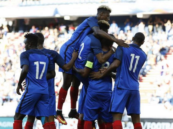 Replacé en n°10, Tolisso offre la victoire aux Bleuets