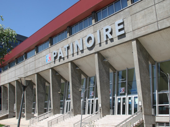 Gros succès pour la messe de Noël à la patinoire Charlemagne