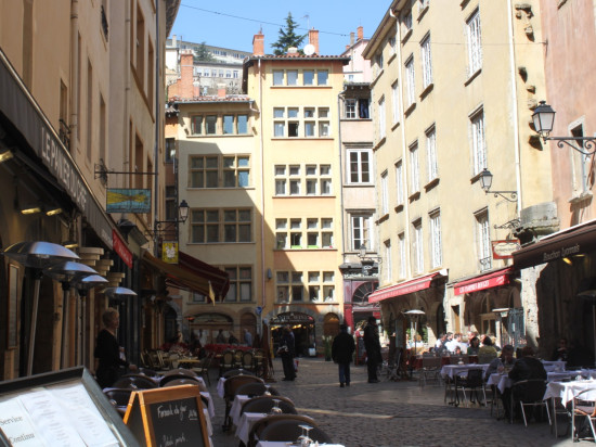 Législatives : Giraudo (1ère circonscription) interpelle Collomb sur le Vieux Lyon