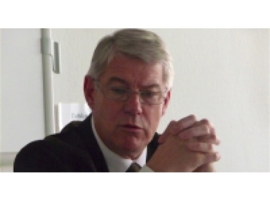 Lyon : Jean-Louis Baglan fait chevalier de la Légion d'honneur par Vincent Peillon