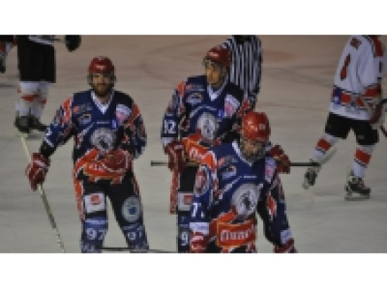 Le LHC lourdement battu à Briançon (9-4) Le LHC lourdement battu à Briançon (9-4)