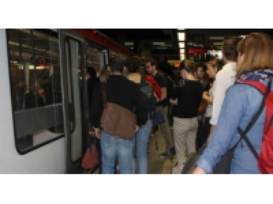 Métro A : une rame bloquée, un usager victime d'un malaise Métro A : une rame bloquée, un usager victime d'un malaise