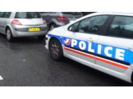 A Villeurbanne, elle règle une bagarre à coups de couteau au visage A Villeurbanne, elle règle une bagarre à coups de couteau au visage