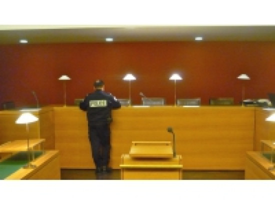 Un an de prison ferme pour avoir accroch&eacute; un 4x4 sur un parking