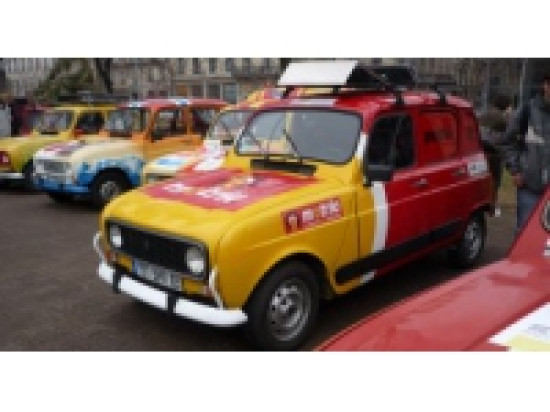 4L Trophy : les concurrents rhônalpins s'élancent lundi de la place Carnot 4L Trophy : les concurrents rhônalpins s'élancent lundi de la place Carnot