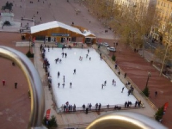 La patinoire de Monplaisir ouvre ses portes mercredi La patinoire de Monplaisir ouvre ses portes mercredi