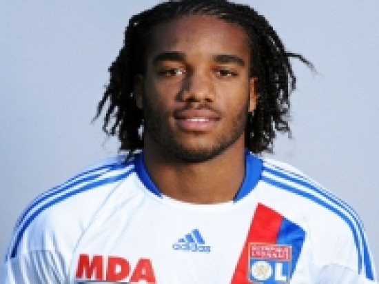 Lacazette titulaire et buteur avec les Bleuets