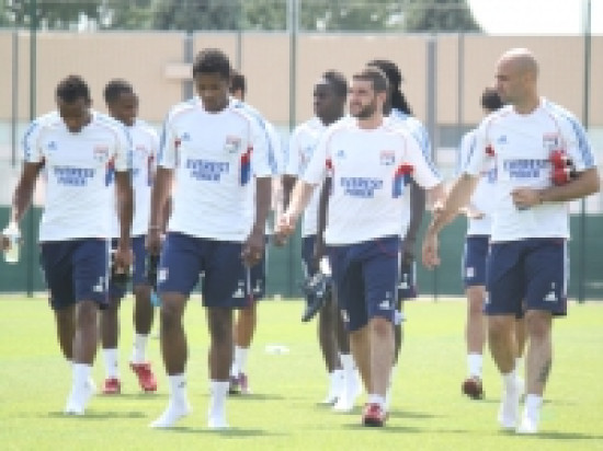 Le groupe lyonnais pour la r&eacute;ception de Bordeaux