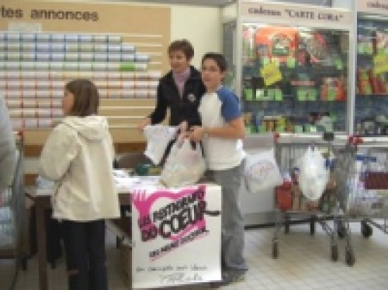 Les Restos du Coeur lancent leur 27e campagne hivernale Les Restos du Coeur lancent leur 27e campagne hivernale