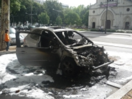Lyon : un brûleur de voitures arrêté Lyon : un brûleur de voitures arrêté