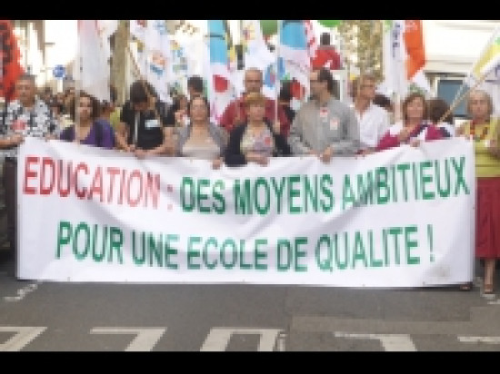 Secondaire: plus d'un prof sur deux en gr&egrave;ve mardi