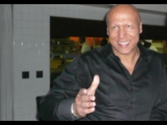 Un ancien joueur de l'OL soupçonné de proxénétisme Un ancien joueur de l'OL soupçonné de proxénétisme