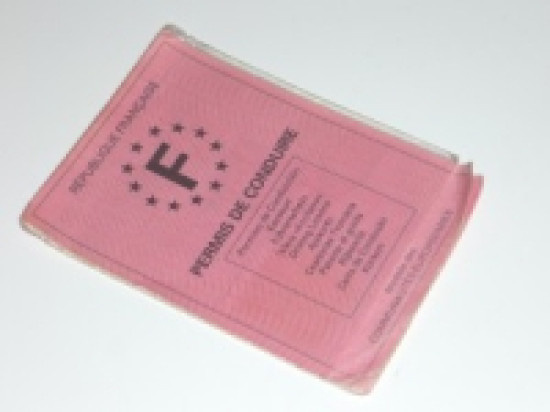 Un imprimeur de la région spécialisé dans les faux-papiers pour les ressortissants roumains Un imprimeur de la région spécialisé dans les faux-papiers pour les ressortissants roumains