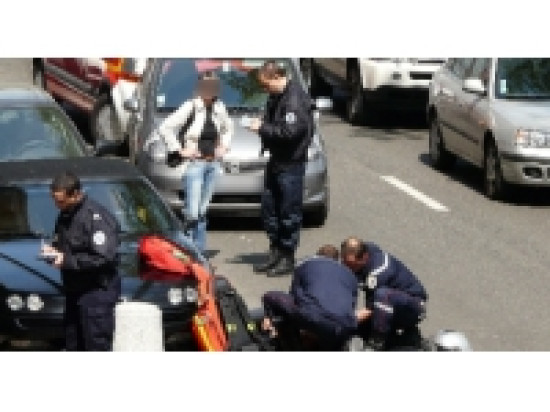 Un choc entre deux voitures fait huit blessés sur la bretelle d'accès à l'A6 Un choc entre deux voitures fait huit blessés sur la bretelle d'accès à l'A6