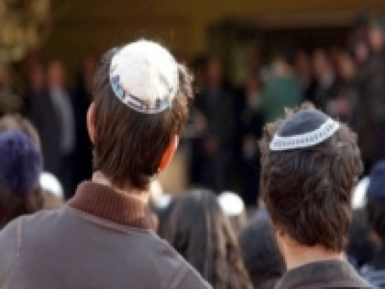 Agression antisémite de Villeurbanne : Jean-Paul Bret va rencontrer les victimes