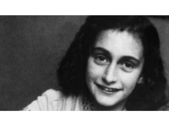 Une bouture du marronnier d'Anne Frank plant&eacute;e &agrave; Lyon