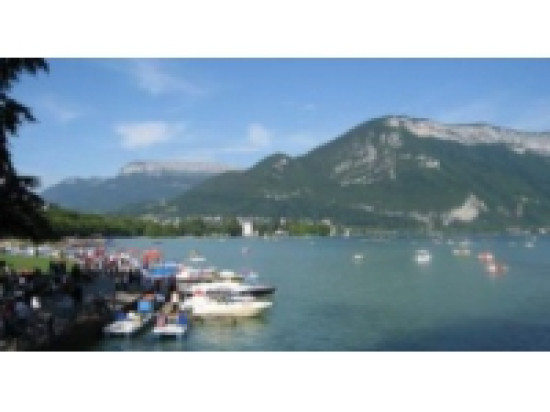 Le corps du Lyonnais disparu dans le Lac d'Annecy a été repêché Le corps du Lyonnais disparu dans le Lac d'Annecy a été repêché