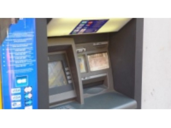 Lyon : écroué pour avoir ouvert un compte sous une fausse identité Lyon : écroué pour avoir ouvert un compte sous une fausse identité