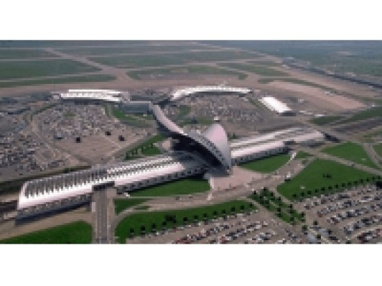 L'a&eacute;roport Saint-Exup&eacute;ry touch&eacute; par les intemp&eacute;ries dans le nord de la France