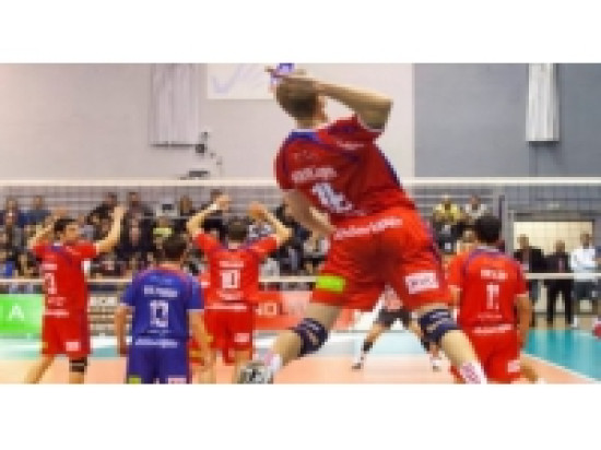 D&eacute;faite de l'ASUL Lyon Volley face &agrave; Saint-Nazaire (3-1)