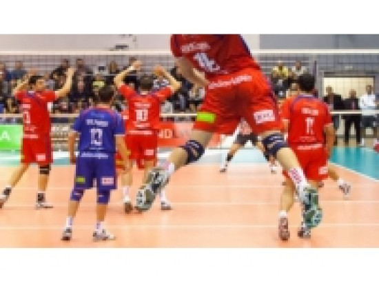 L'ASUL Lyon Volley échoue de peu contre Cannes (3-2) L'ASUL Lyon Volley échoue de peu contre Cannes (3-2)