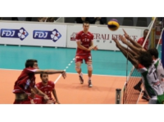 L'ASUL s'impose largement face &agrave; Calais (3-0)