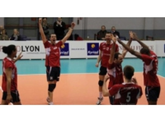 Défaite de l'ASUL Lyon Volley face à Nancy (3-2) Défaite de l'ASUL Lyon Volley face à Nancy (3-2)