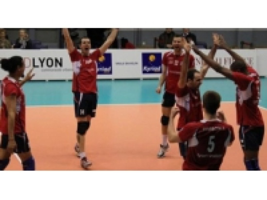 L'ASUL Lyon Volley laisse la victoire &agrave; Cannes (3-2)