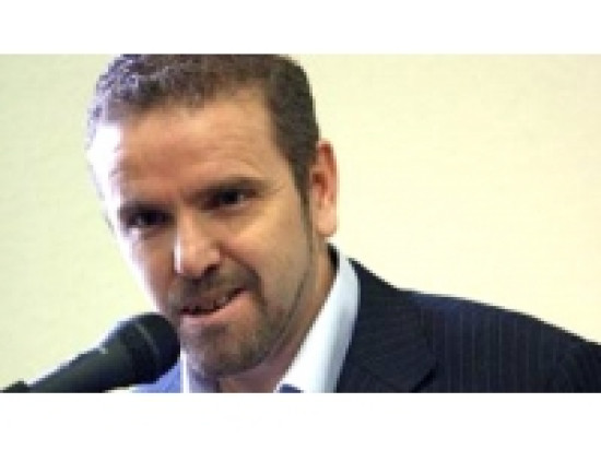 Azzedine Gaci aux côtés du Pape : quelques heures avant la nouvelle de l'attentat de Charlie Hebdo Azzedine Gaci aux côtés du Pape : quelques heures avant la nouvelle de l'attentat de Charlie Hebdo