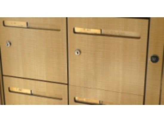 Villeurbanne : après les boîtes aux lettres, il brûle une poussette