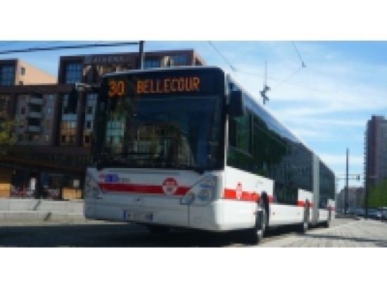 Le nouveau "site propre" de la rue Garibaldi s'ouvre aux transports en commun